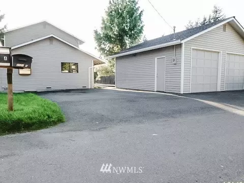 2121 Chestnut St, Everett, WA 98201 photo 2
