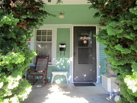 1325 Davis Ave, Enumclaw, WA 98022 photo 2