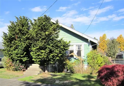 1325 Davis Ave, Enumclaw, WA 98022 photo 1