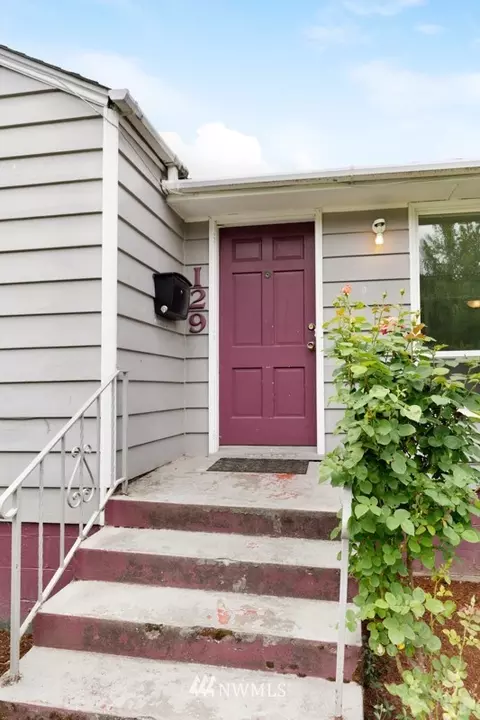 129 30th Ave E, Seattle, WA 98112 photo 2