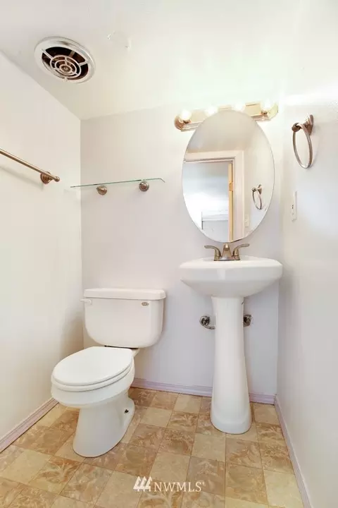 129 30th Ave E, Seattle, WA 98112 photo 21