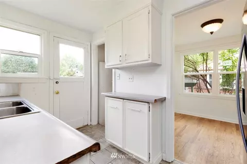 129 30th Ave E, Seattle, WA 98112 photo 12