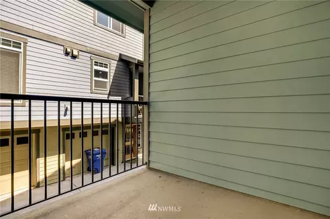 2004 Yale Ave E, Seattle, WA 98102 photo 19