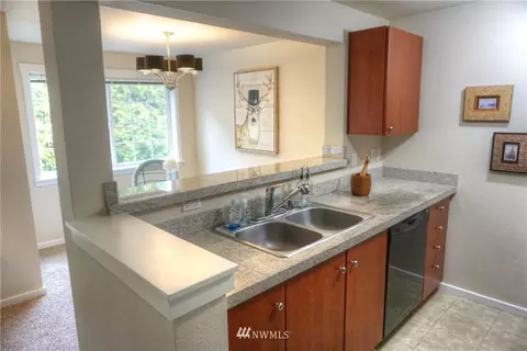12404 E Gibson Rd #B204, Everett, WA 98204 photo 11