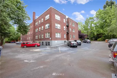 1017 E Harrison St, Seattle, WA 98102 photo 2