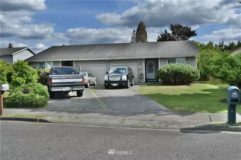 15712 63rd Stct Stct E, Sumner, WA 98390 photo 1