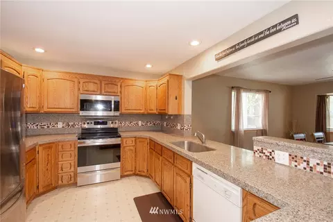 1609 185th St E, Spanaway, WA 98387 photo 6