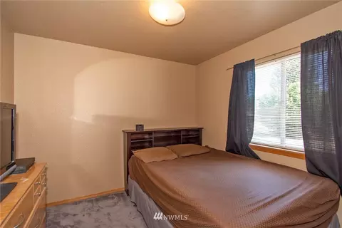 1609 185th St E, Spanaway, WA 98387 photo 18