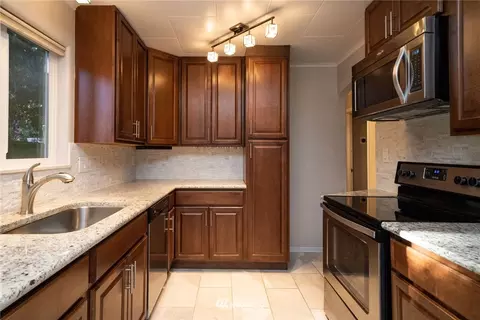 18715 107th Ave NE, Bothell, WA 98011 photo 5