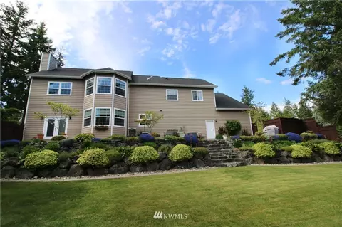 31 E Soderberg, Allyn, WA 98524 photo 3