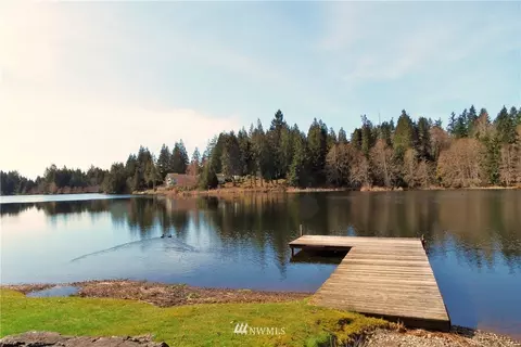 31 E Soderberg, Allyn, WA 98524 photo 22