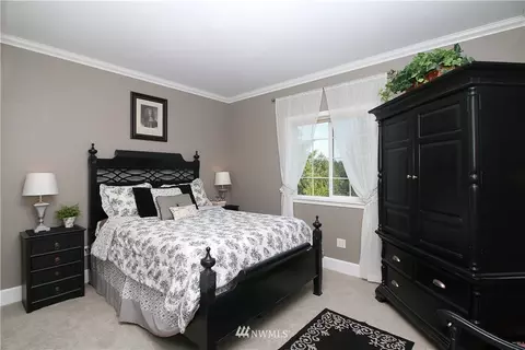 31 E Soderberg, Allyn, WA 98524 photo 14