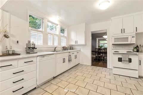 3518 Rockefeller Ave, Everett, WA 98201 photo 9
