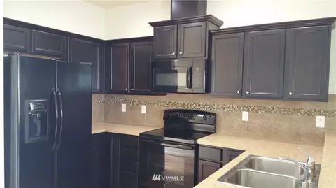 18016 16th Avenue Ct E, Spanaway, WA 98387 photo 6