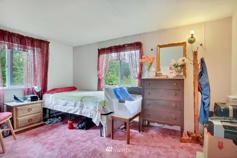 939 Tipsoo Loop N, Rainier, WA 98576 photo 13