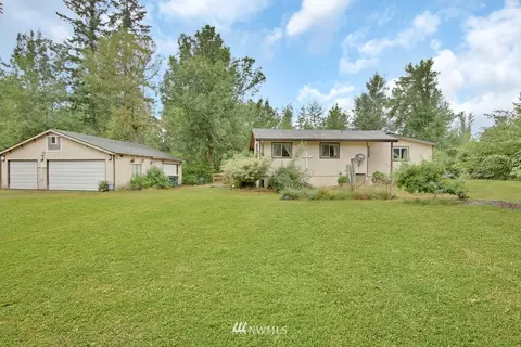 939 Tipsoo Loop N, Rainier, WA 98576 photo 1