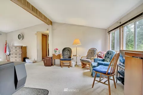 939 Tipsoo Loop N, Rainier, WA 98576 photo 8