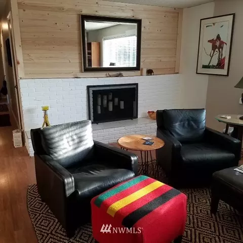209 E Franklin Ave, Chelan, WA 98816 photo 10