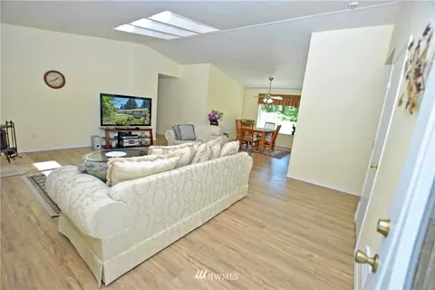8010 270th St E, Graham, WA 98338 photo 5