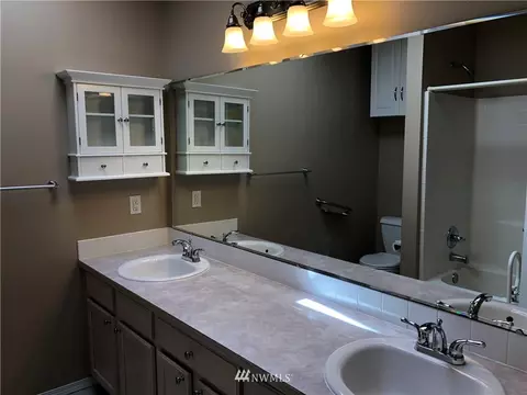 301 Leber St NE, Orting, WA 98360 photo 18