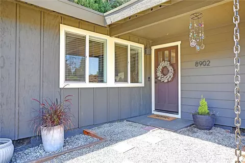 8902 Emerson Pl, Everett, WA 98208 photo 2
