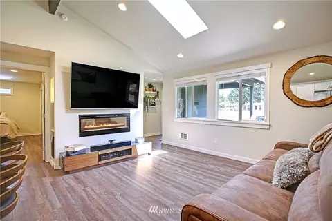 8902 Emerson Pl, Everett, WA 98208 photo 7