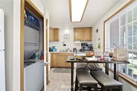 6028 Rockefeller Ave, Everett, WA 98203 photo 10