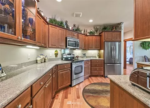 290 E Soderberg Rd, Allyn, WA 98524 photo 8