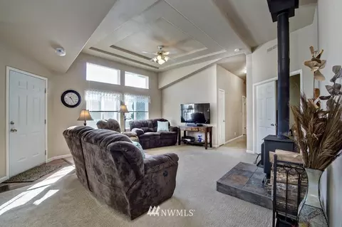 14024 72nd St E, Sumner, WA 98390 photo 5