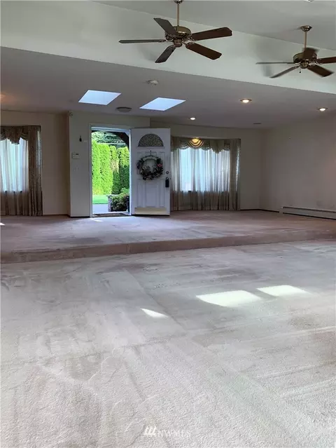 18006 B St E, Spanaway, WA 98387 photo 3