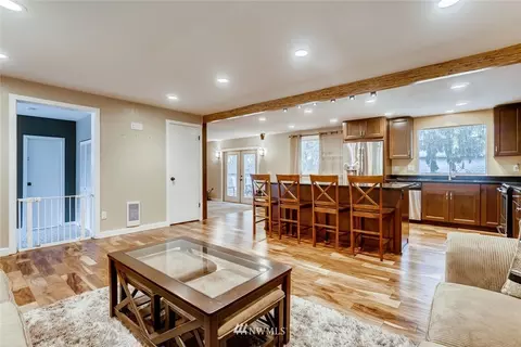 118 W Winesap Rd, Bothell, WA 98012 photo 8