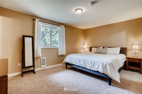 118 W Winesap Rd, Bothell, WA 98012 photo 15