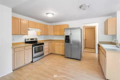 201 Callendar Ct NW, Orting, WA 98360 photo 7