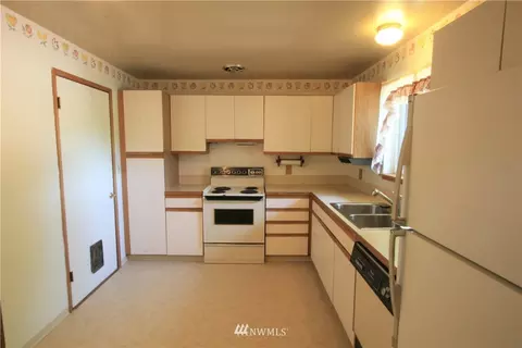 403 View Ridge Dr, Everett, WA 98203 photo 5