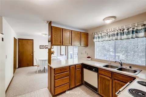 1908 233rd Pl SE, Bothell, WA 98021 photo 7