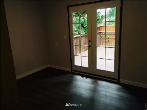 8916 Emerson Pl, Everett, WA 98208 photo 15