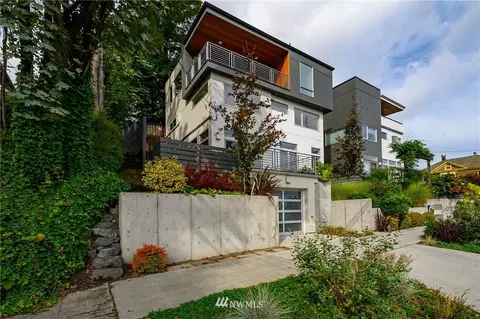 751 26th Ave E, Seattle, WA 98112 photo 1