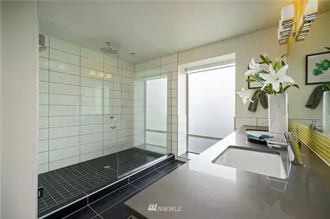 751 26th Ave E, Seattle, WA 98112 photo 13