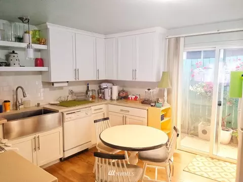 304 S Second Ave, Sequim, WA 98382 photo 3