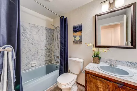 21015 W Richmond Rd, Bothell, WA 98021 photo 14