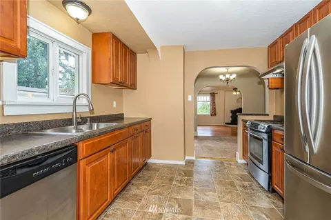 680 NE Franklin St, Chehalis, WA 98532 photo 2