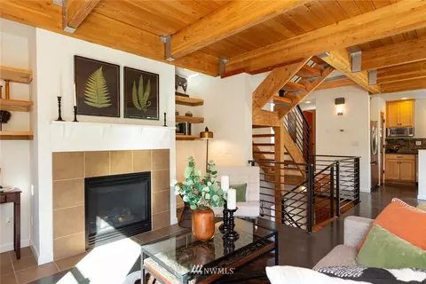 1812 E Pike St, Seattle, WA 98122 photo 9