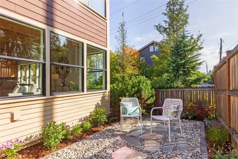 1812 E Pike St, Seattle, WA 98122 photo 23