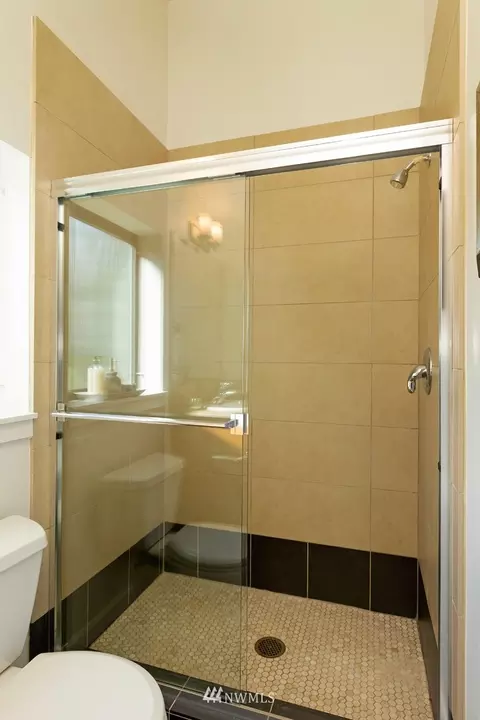1812 E Pike St, Seattle, WA 98122 photo 18