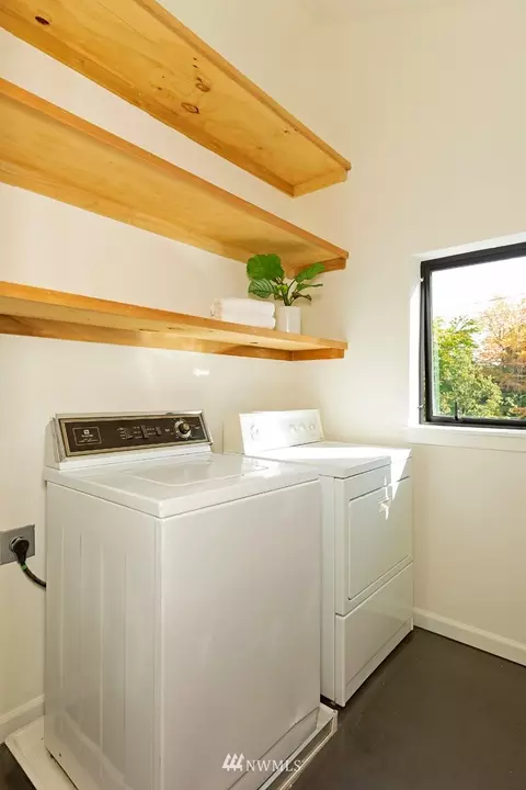 1812 E Pike St, Seattle, WA 98122 photo 19