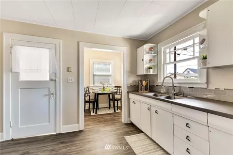 1933 Cedar St, Everett, WA 98201 photo 9