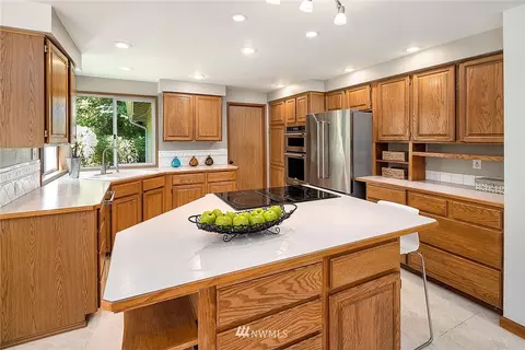 24327 Lockwood Rd, Bothell, WA 98021 photo 8
