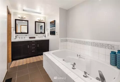 24327 Lockwood Rd, Bothell, WA 98021 photo 13
