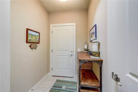 41 Pine St #301, Edmonds, WA 98020 photo 4