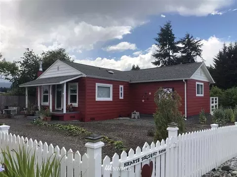 300 Mccomb Rd, Sequim, WA 98382 photo 1